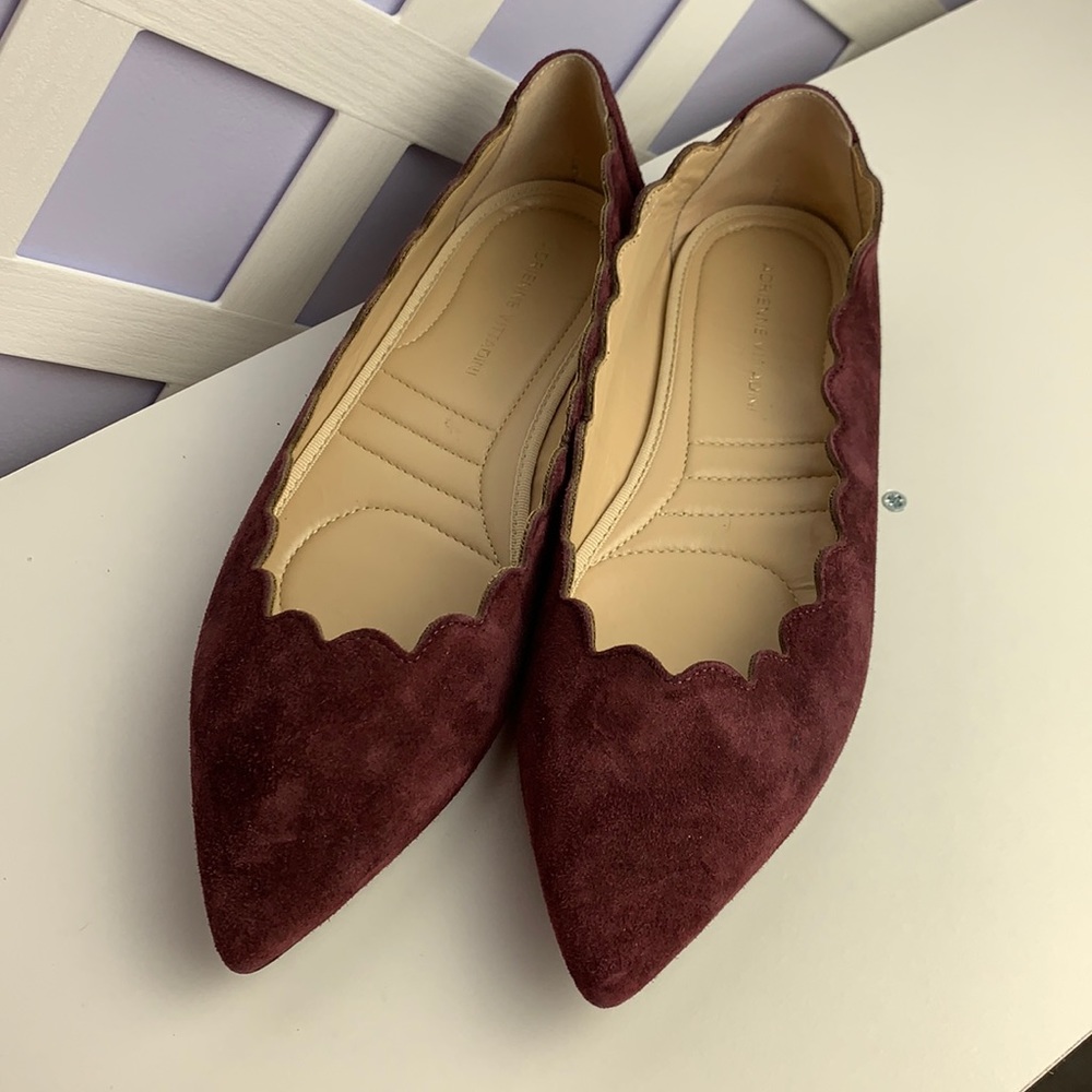Adrienne Vittadini Wine Scalloped Point Flats 8.5
